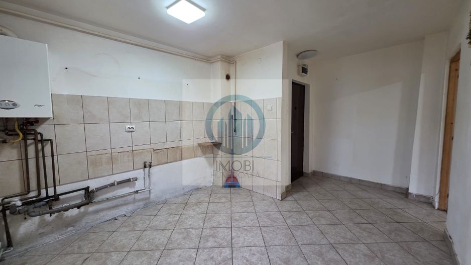 Apartament 2 camere de vanzare parter SU 51 Deva Al. Constructorilor - Poză 3