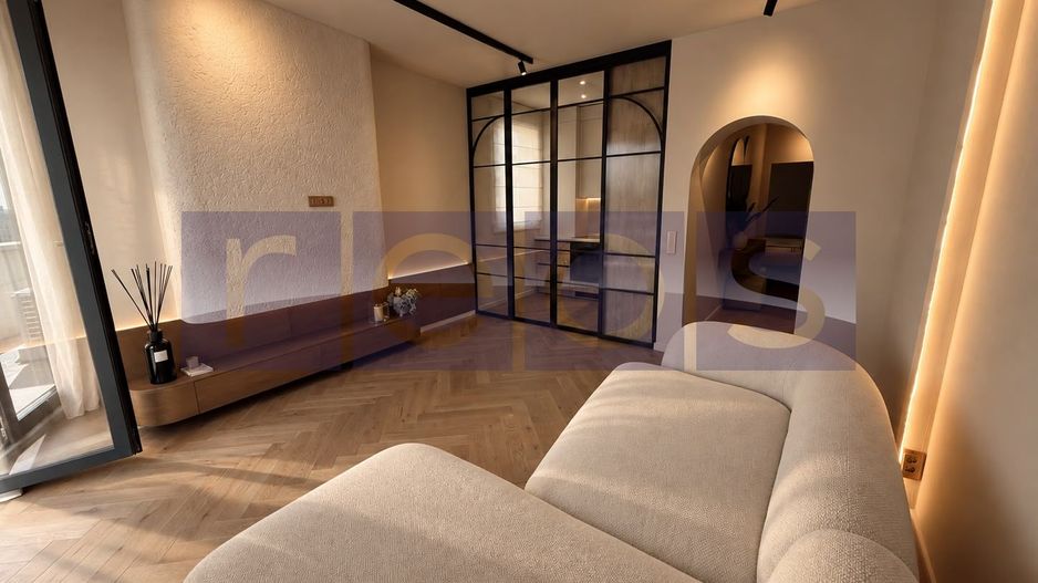 Apartament cu 4 camere Bd. Unirii | loc parcare inclus | vedere C. Poporului - Poză 4