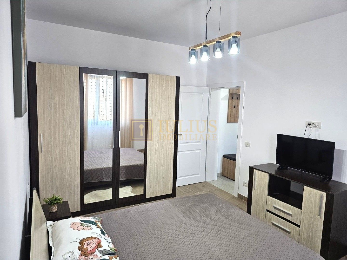 Apartament cu 2 camere in Giroc - Poză 3