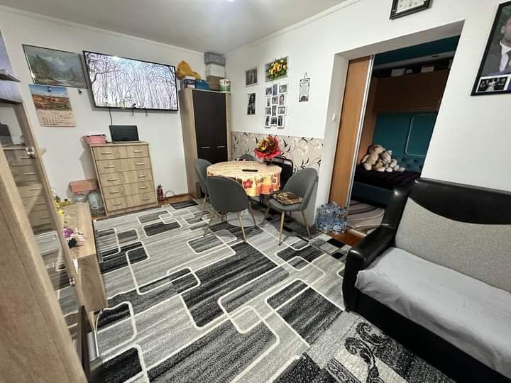 ageuropa.ro vinde ap 3 cam FINISAT 48mp etaj 3/4 în Micro 14. - Poză 2