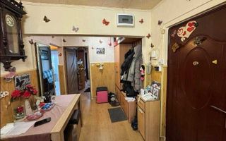 BRASADAS vinde ap 3 cam etaj 4/4 în Micro 17. - Poză 3