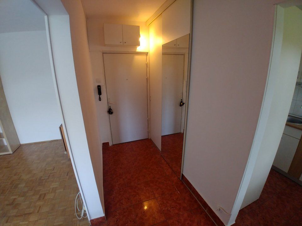 Inchiriem apartament 2 camere zona 1 Mai - Poză 5