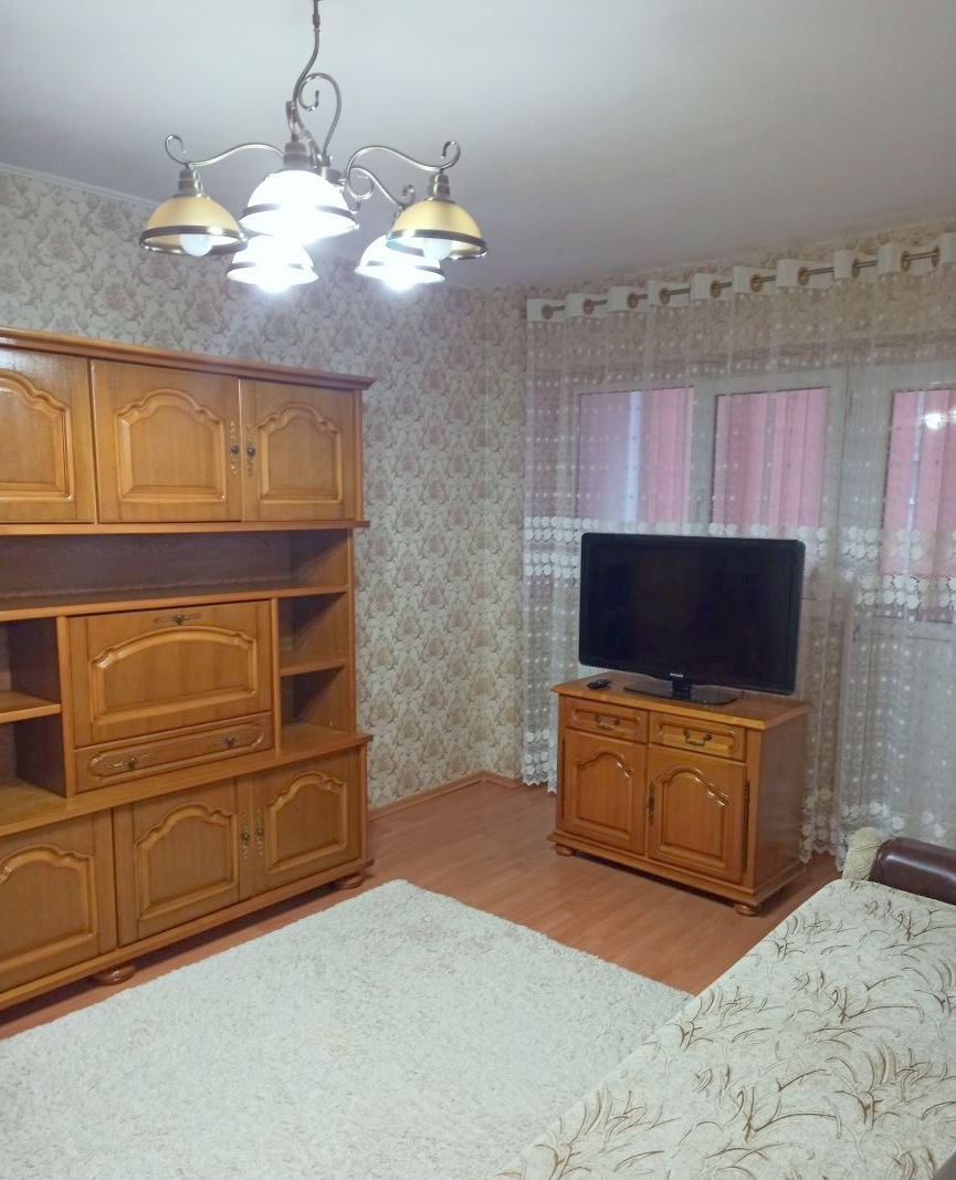 De Inchiriat apartament 2 camere, Micro 18, etaj 6, 1600 lei - Poză 2