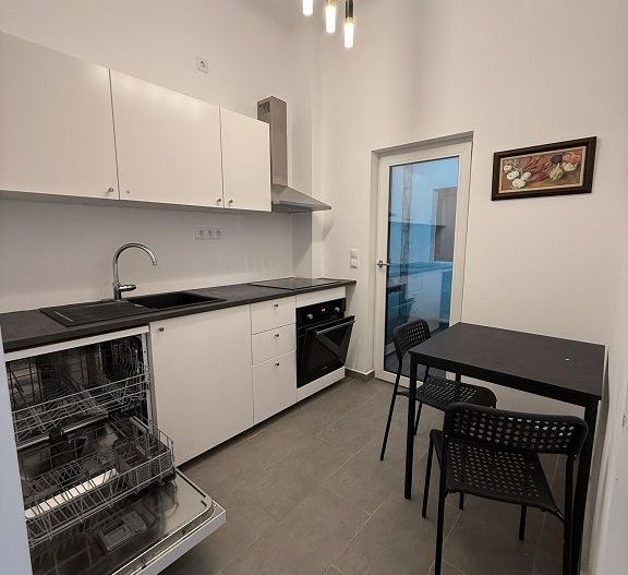 Inchiriere apartament 3 camere | Ultracentral-Universitate-Rosetti - Poză 2