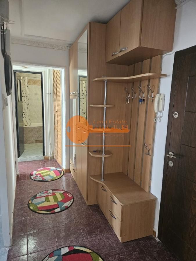 Apartament cu 2 camere in zona Crangasi - Poză 8