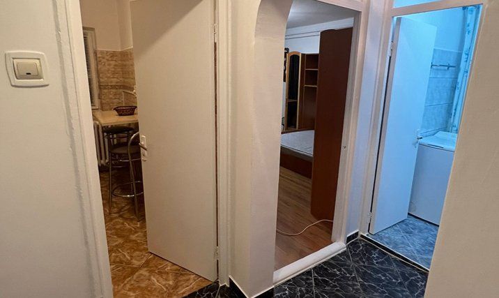 Vanzare garsoniera - Tineretului  - - Poză 3