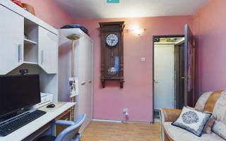 Apartament cu 3 camere în zona Lipovei - Poză 3