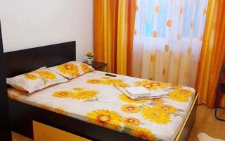 Apartament 3 Camere - Decomandat - Targu Ocna - Poză 1