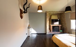 Clădire și teren de investiție, central Roman - Poză 39