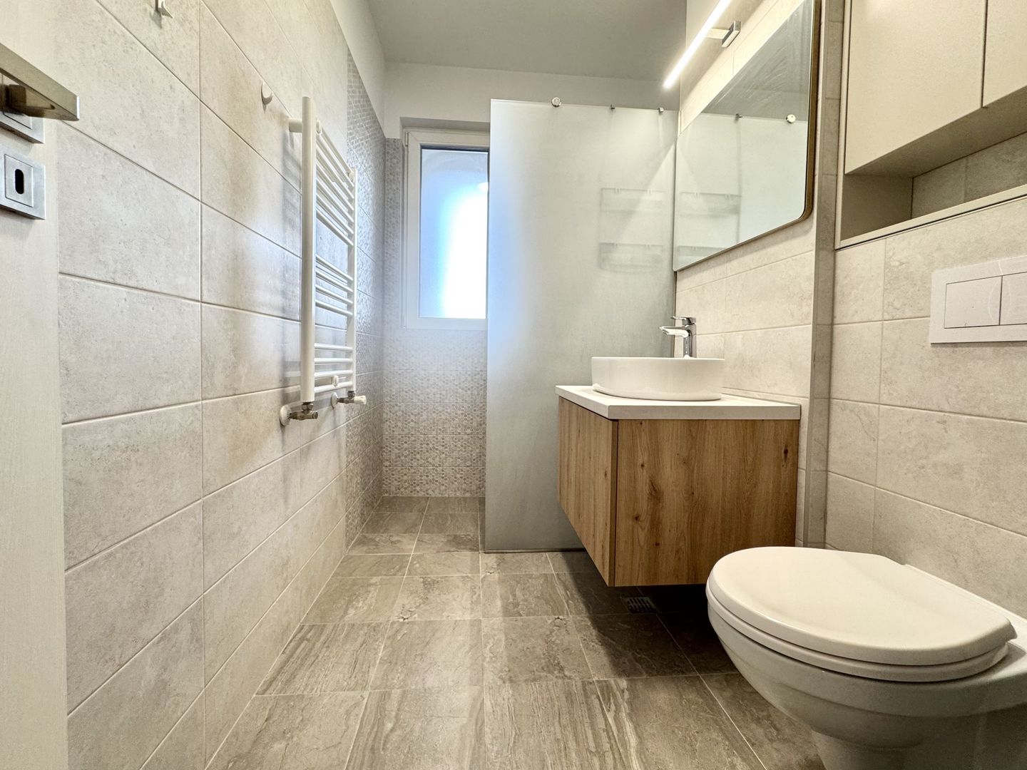 Apartament primitor, prima închiriere, cu parcare subterana, Aradulului-Iris - Poză 23