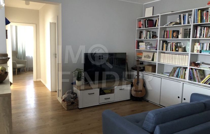 Vânzare 3 camere, 80 mp Centru, imobil nou, parcare subterana - Poză 2