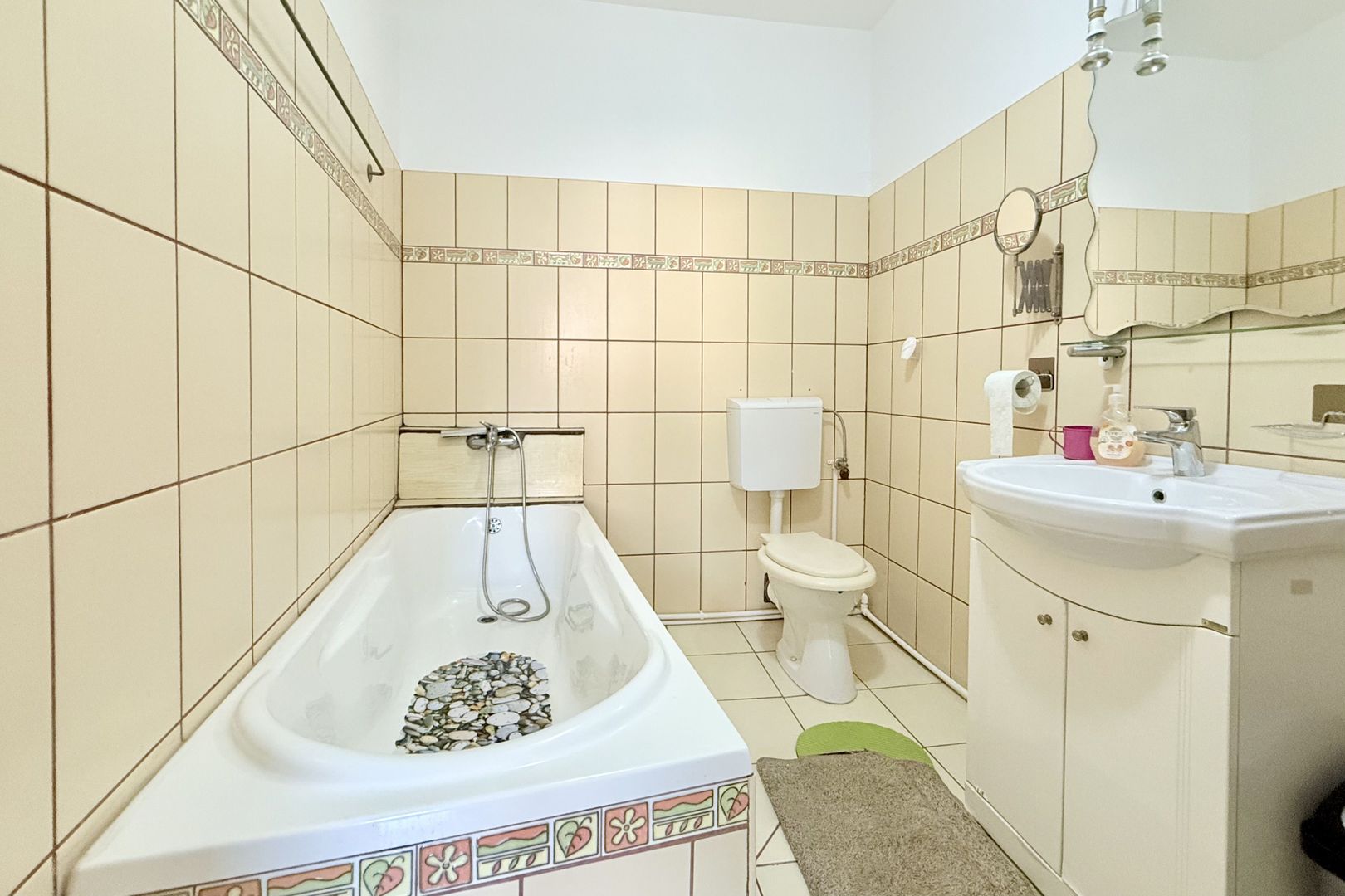 Casă practică, cu curte și parcare, în zona centrală - Parcul Carol - Poză 15