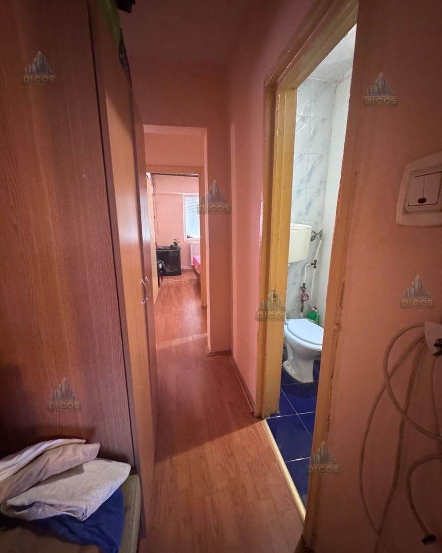 Apartament 3 camere de vânzare – Zona Centrală - Poză 3