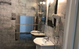 Universitate- Piata Rosetti - Poză 1