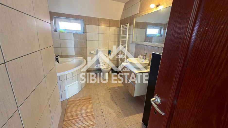 Casa individuala Selimbar, zona Brana - Poză 6