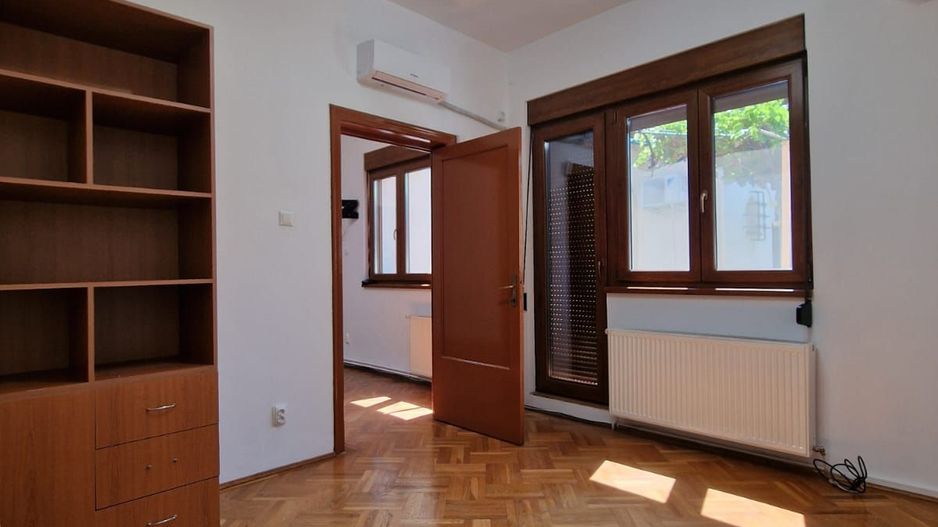 Vila 4 camere pretabila firma - Poză 18