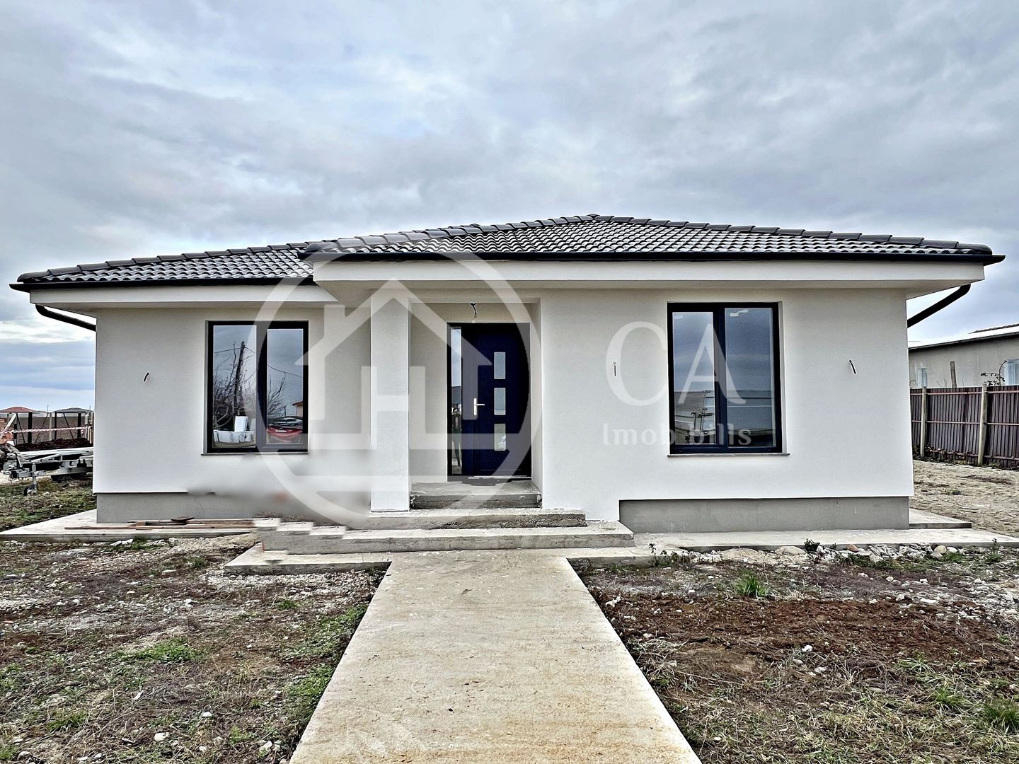 Casa cu 4 camere de vanzare in Livada, Bihor - Poză 1