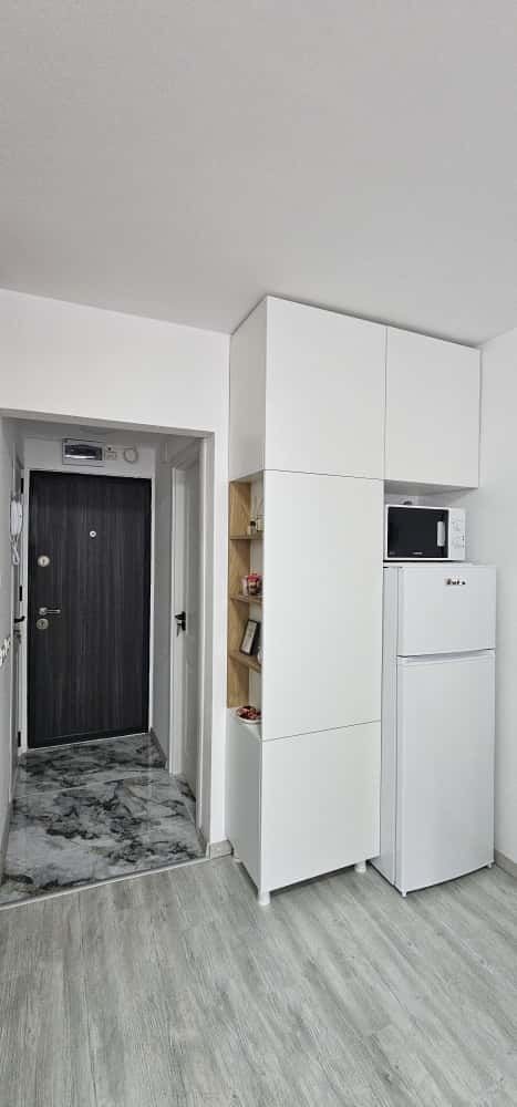 Garsonieră modernă, pet friendly etaj 1, bloc reabilitat, 1 min metrou - Poză 13