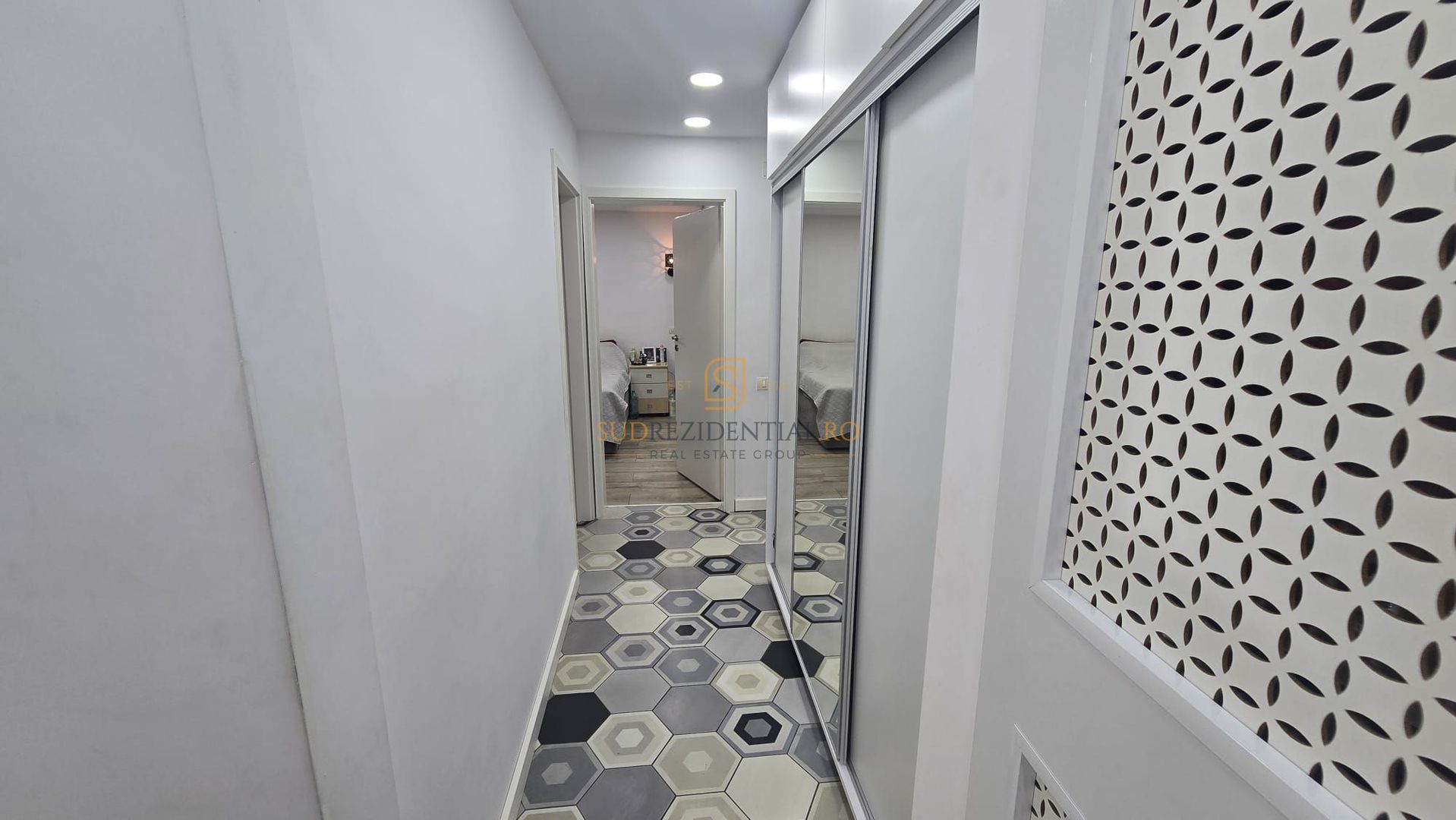 Apartament cu 4 camere de vanzare, Bd. C-tin Brancoveanu, Sector 4 - Poză 13