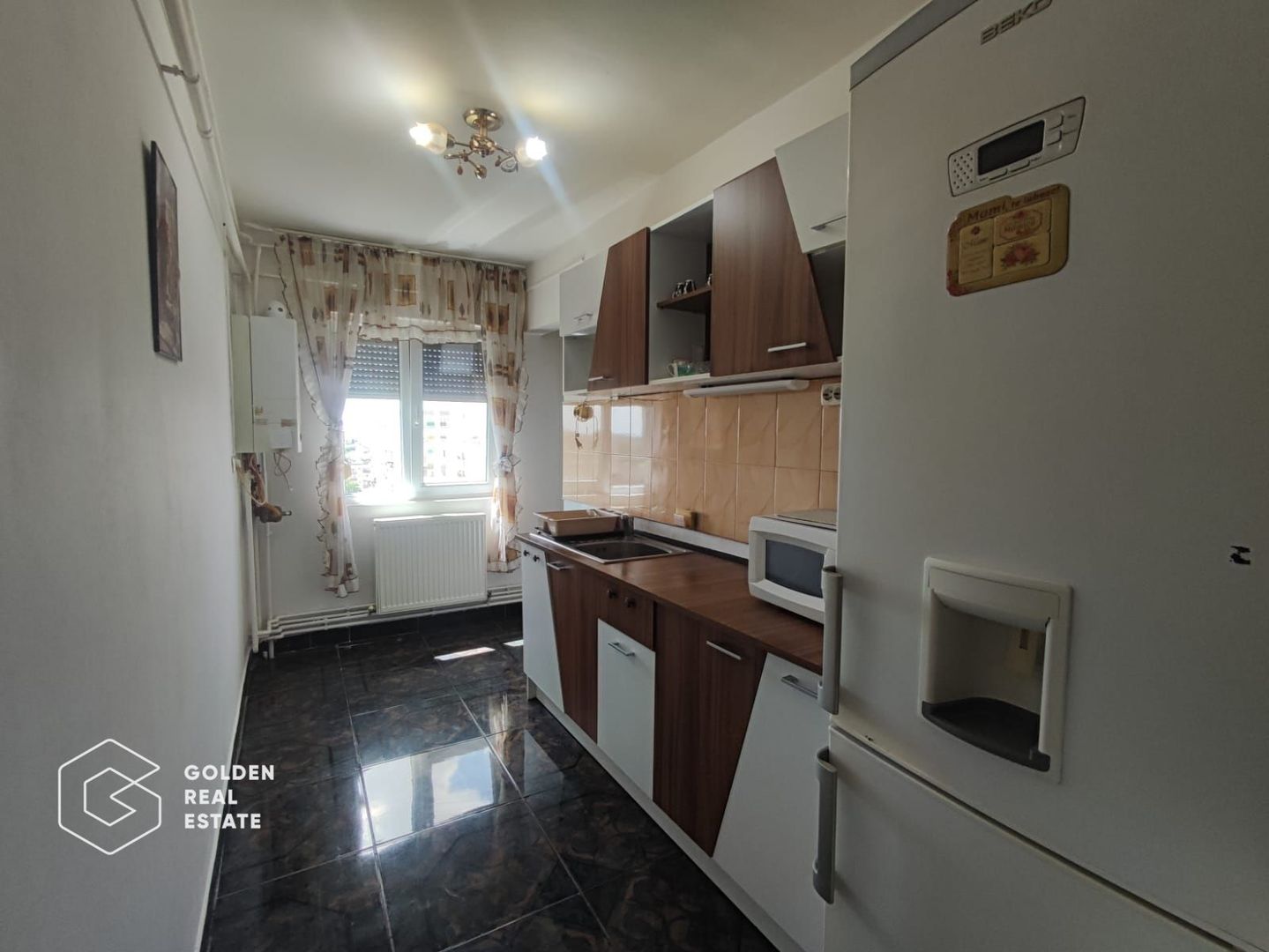 Apartament 3 camere, bine pozitionat in cartier, zona Vlaicu - Poză 4