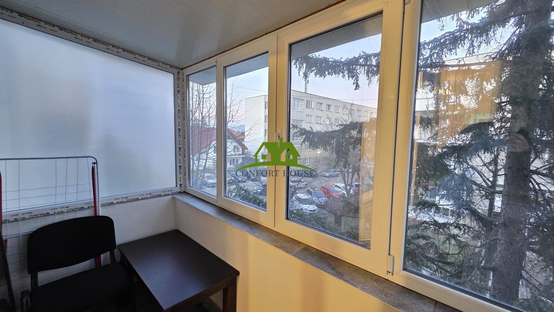Apartament cu 3 camere de inchiriat la Et.2 intr-un Bloc din Traian - Poză 15