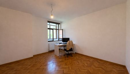 Apartament de vânzare Sibiu | 3 camere | Ultracentral, garaj, 2 pivnițe
