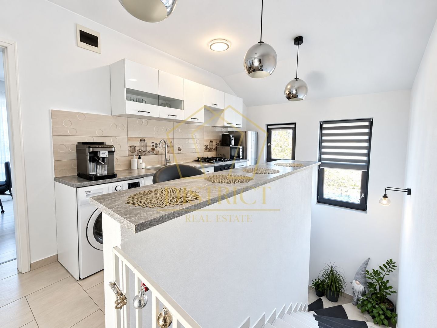 Apartament cu 2 camere mobilat | Etajul 1 | 57 mp utili | in Giroc la asfalt. - Poză 12