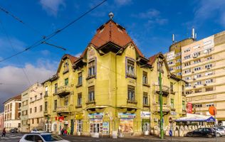 Apartament 4 camere, etaj 1, în Palatul Steiner, Arad