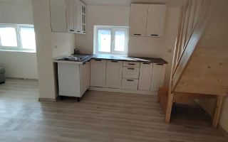 apartament cu 2 camere+mansardă - Poză 1