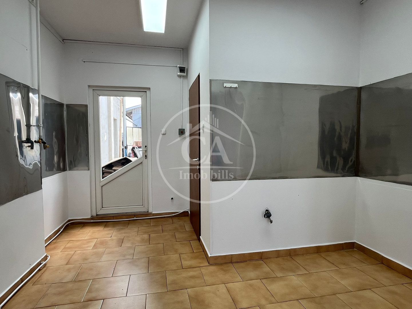 Spațiu comercial de închiriat în zona Velenta, Oradea - Poză 2