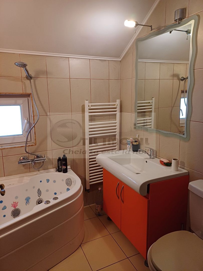 Casă/ Vila 4 camere în Aroneanu 1000 euro - Poză 4