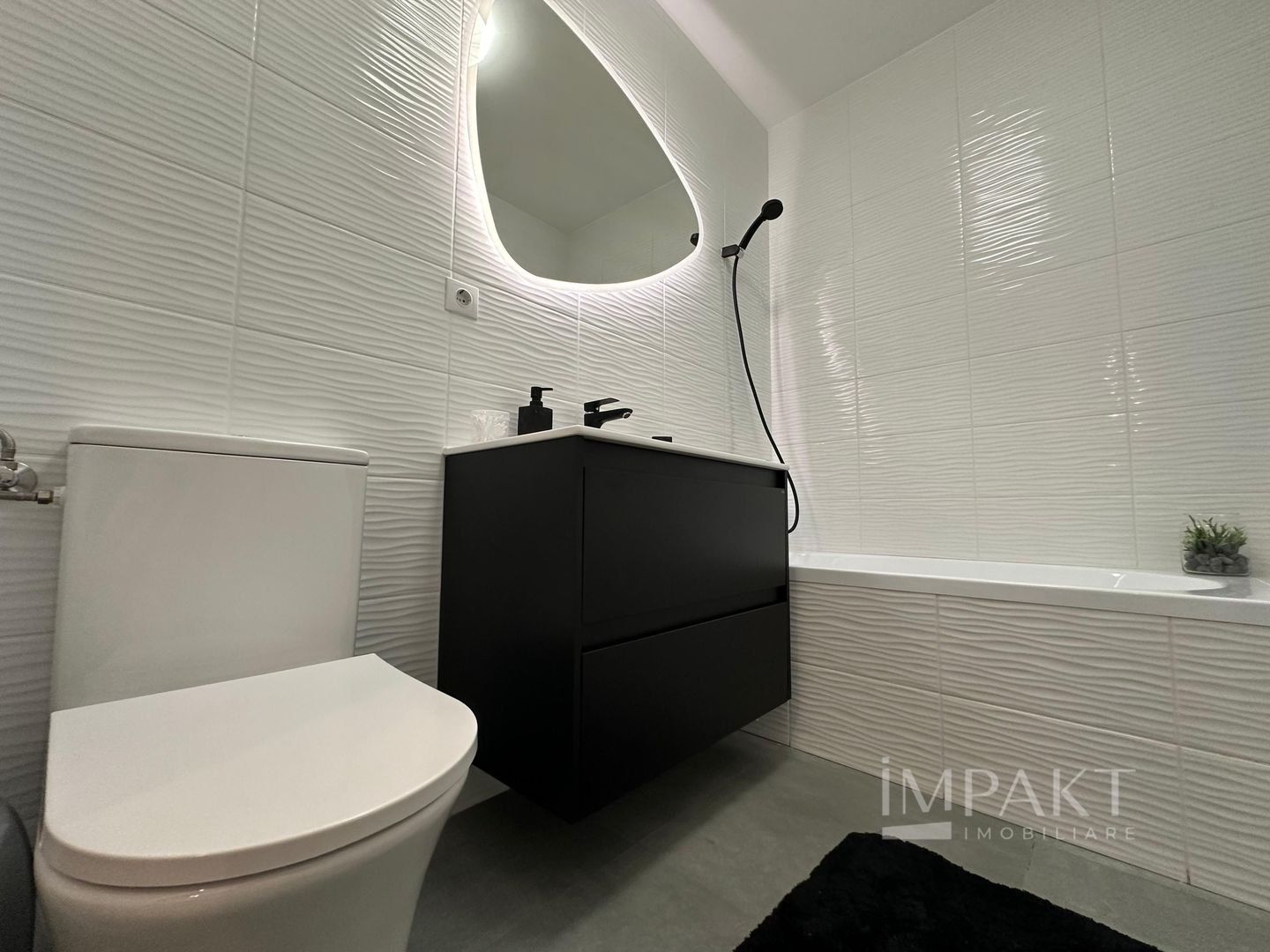 Apartament Lux cu 3 camere Floresti - Poză 8