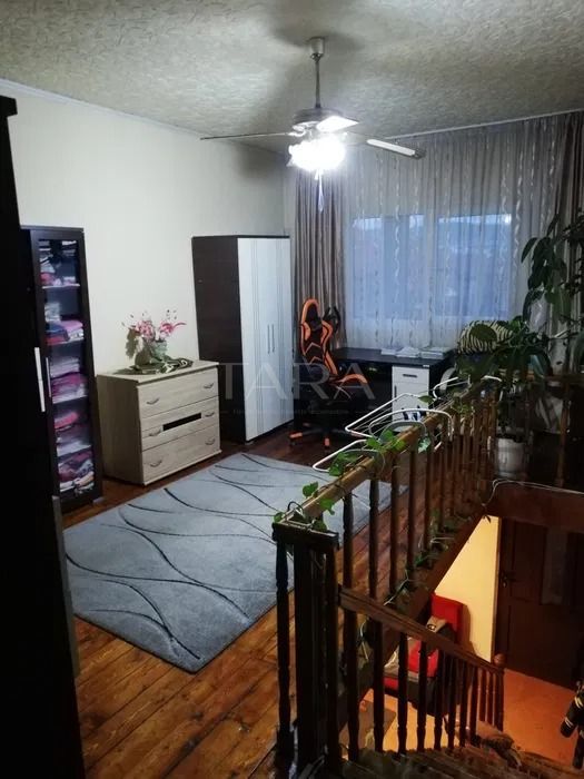 Casa cu 4 camere de vanzare in Floresti - Poză 3