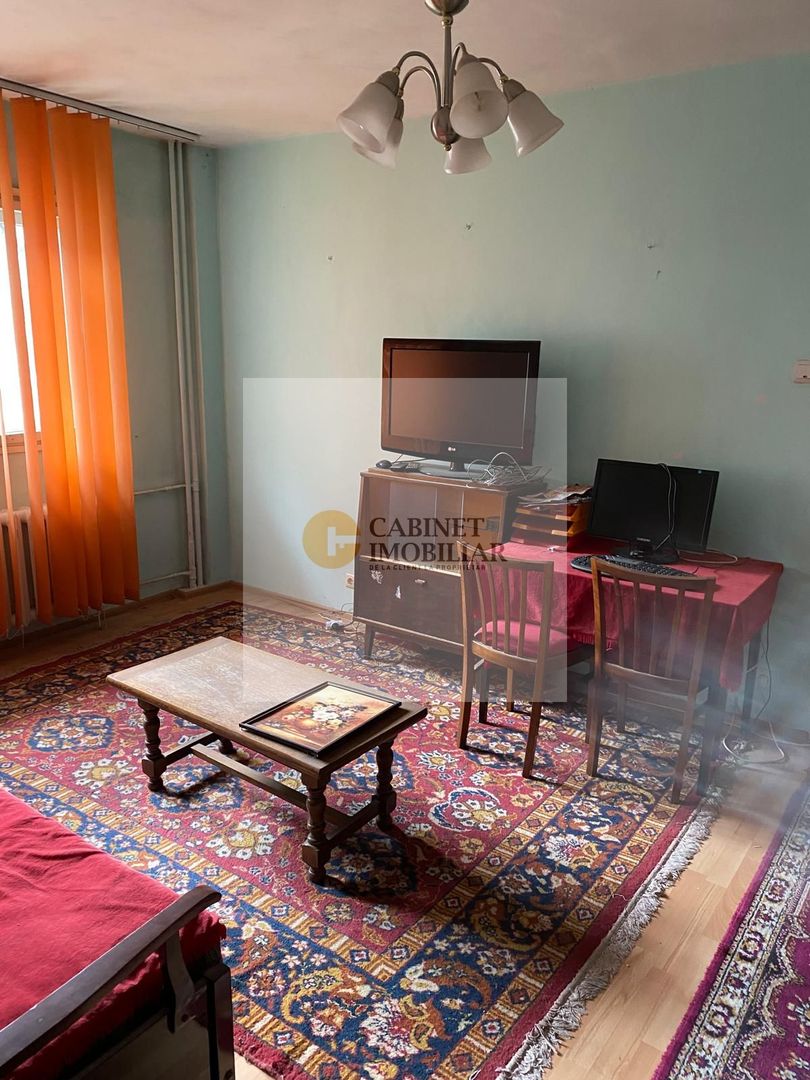 2 Camere - 50MP | 1980 | Metrou Lujer la 2 minute - Poză 2
