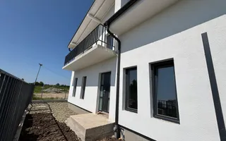 Viața la casă, liniște și munți la orizont – Duplexuri noi în Mohu - Poză 23