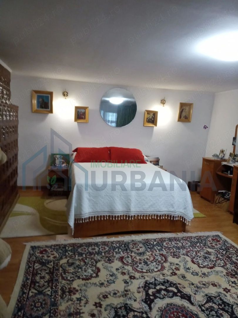 Casă de vânzare în Târgu Frumos, cu anexe și teren generos - Poză 4