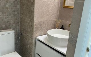 Apartament spațios, 2 camere,  76 mp,  2 bai, cu  vedere in Decebal - Poză 7