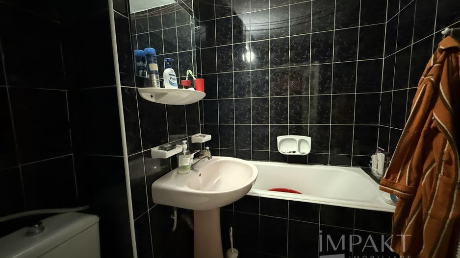 Apartament 2 Camere decomandate, etaj intermediar, zona Primaverii - Poză 10