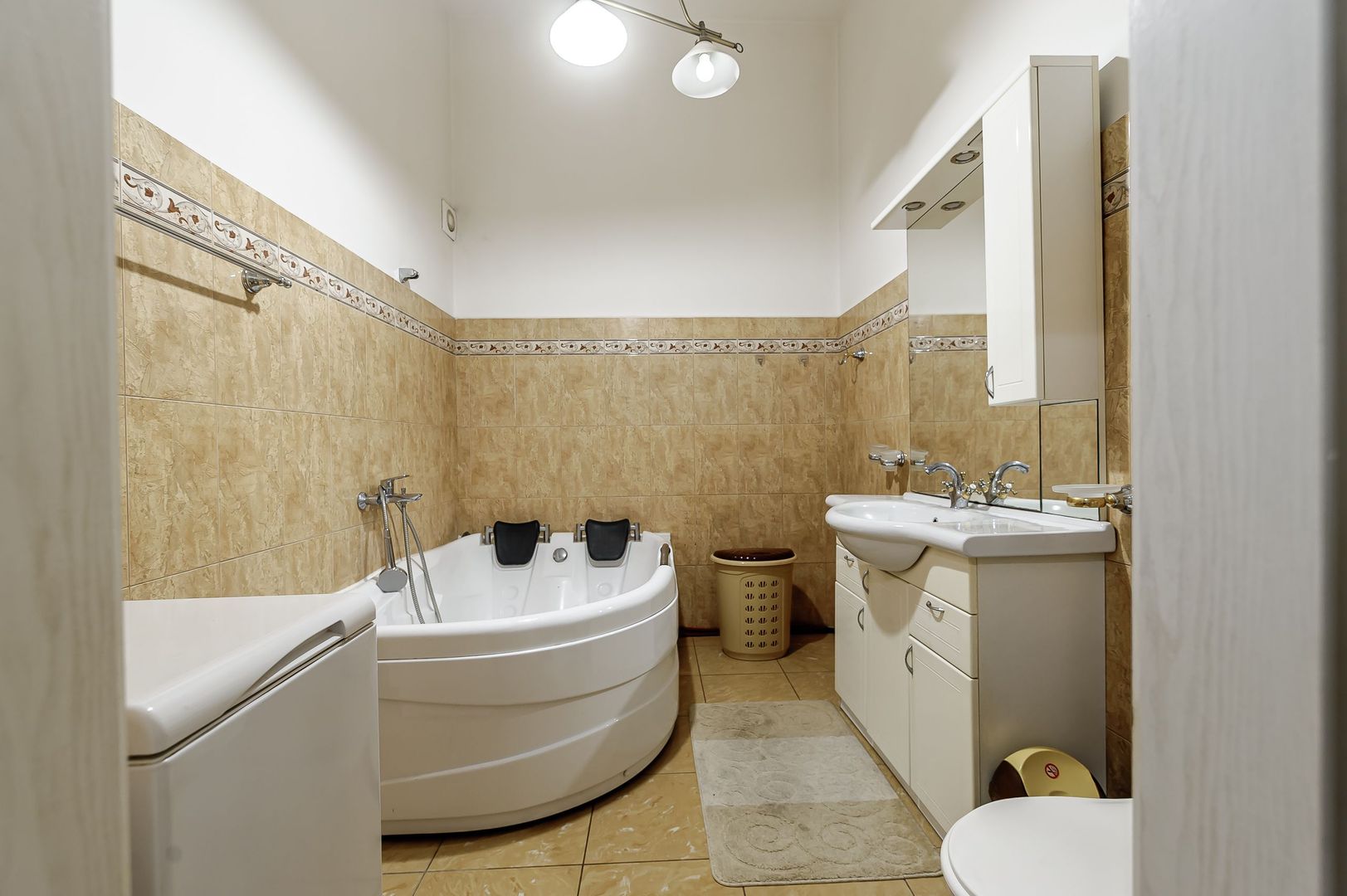 Apartament 2 camere - Etaj 1 - Palatul Neumann, Arad - COMISION 0% - Poză 5