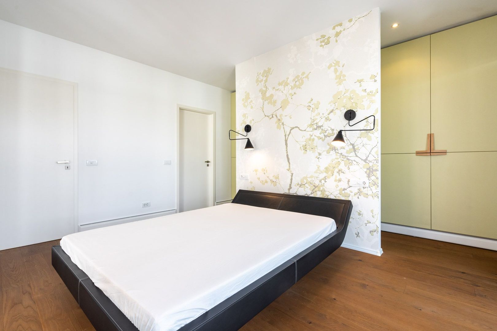 COMISION 0% - Vila eleganta P+2E 380 mp utili, teren 470mp, lac propriu + ponton - Poză 11