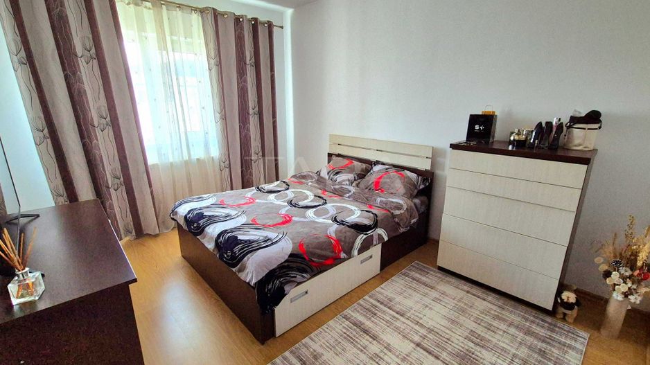 Apartament cu balcon de 6 m, parcare inclusă, zona ultracentrală. - Poză 6