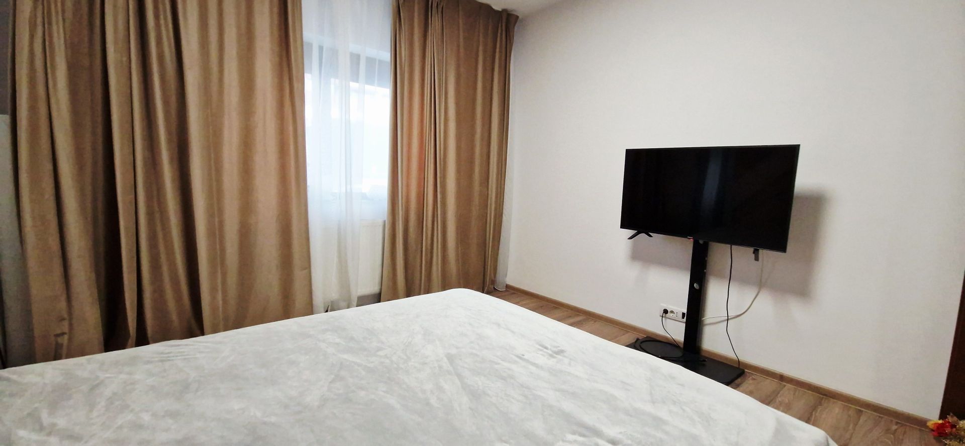 Apartament 3 camere | Curte proprie | 2 locuri parcare - Poză 12