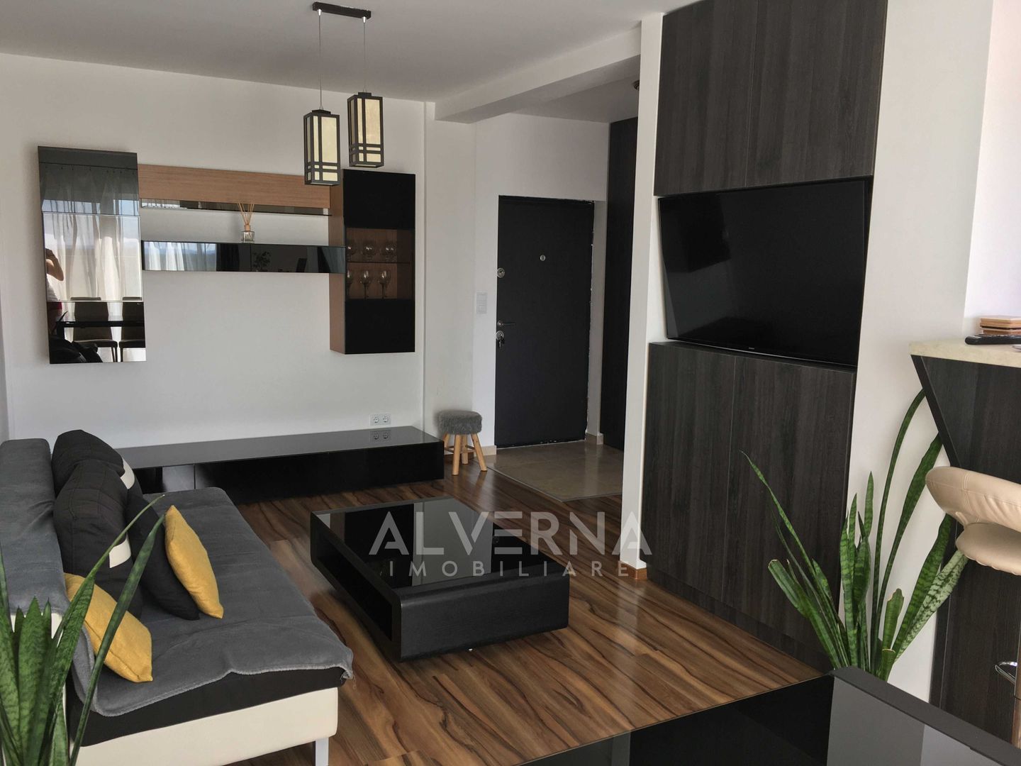 Apartament 3 camere | 61mp + balcon | parcare subterana | Manastur - Poză 1