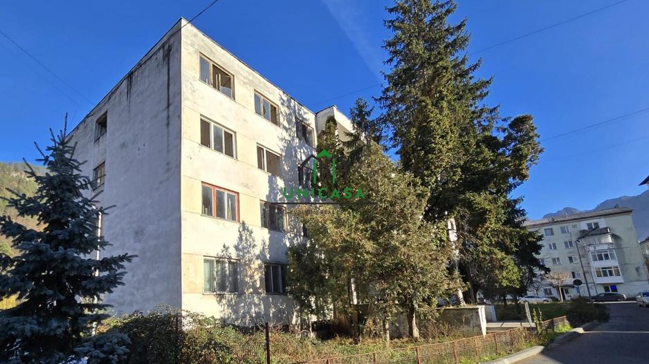 Bloc de apartamente - Brezoi - Poză 6