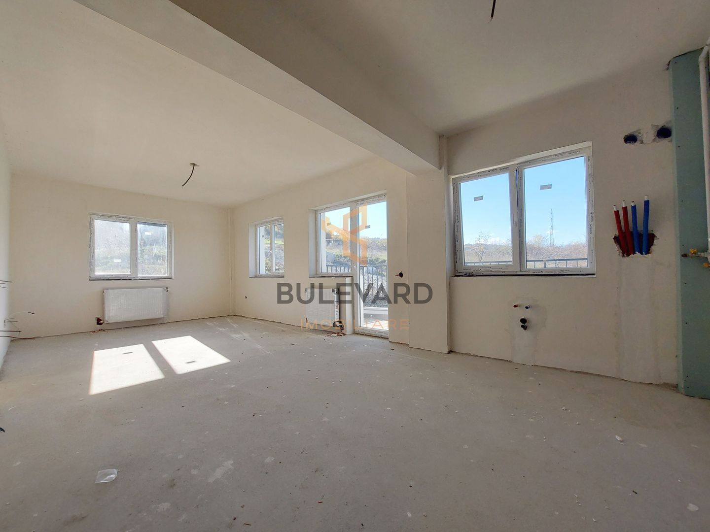 Oportunitate! Apartament cu 2 camere+2 terase! - Poză 3