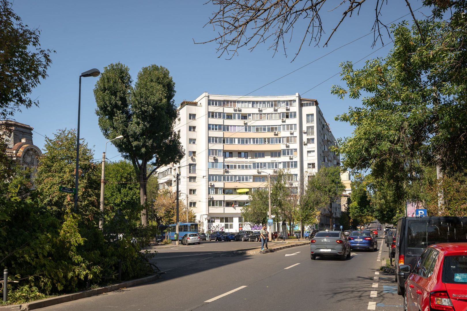 COMISION 0% - Garsoniera cu vedere spre Parcul Cismigiu - bloc Diham ( MAI) - Poză 5