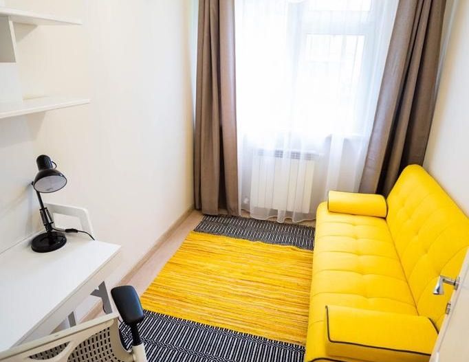 Apartament  cu 3 Camere de Vânzare| Suceava/Ultracentral | 100.000Euro - Poză 9