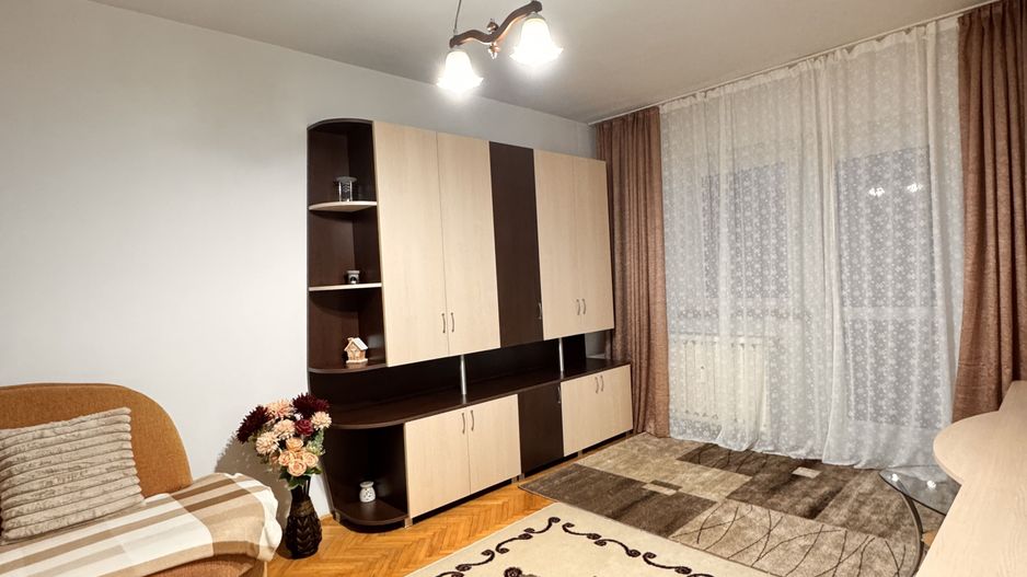 Apartament 3 camere decomandate – zona Decebal, Oradea - Poză 3