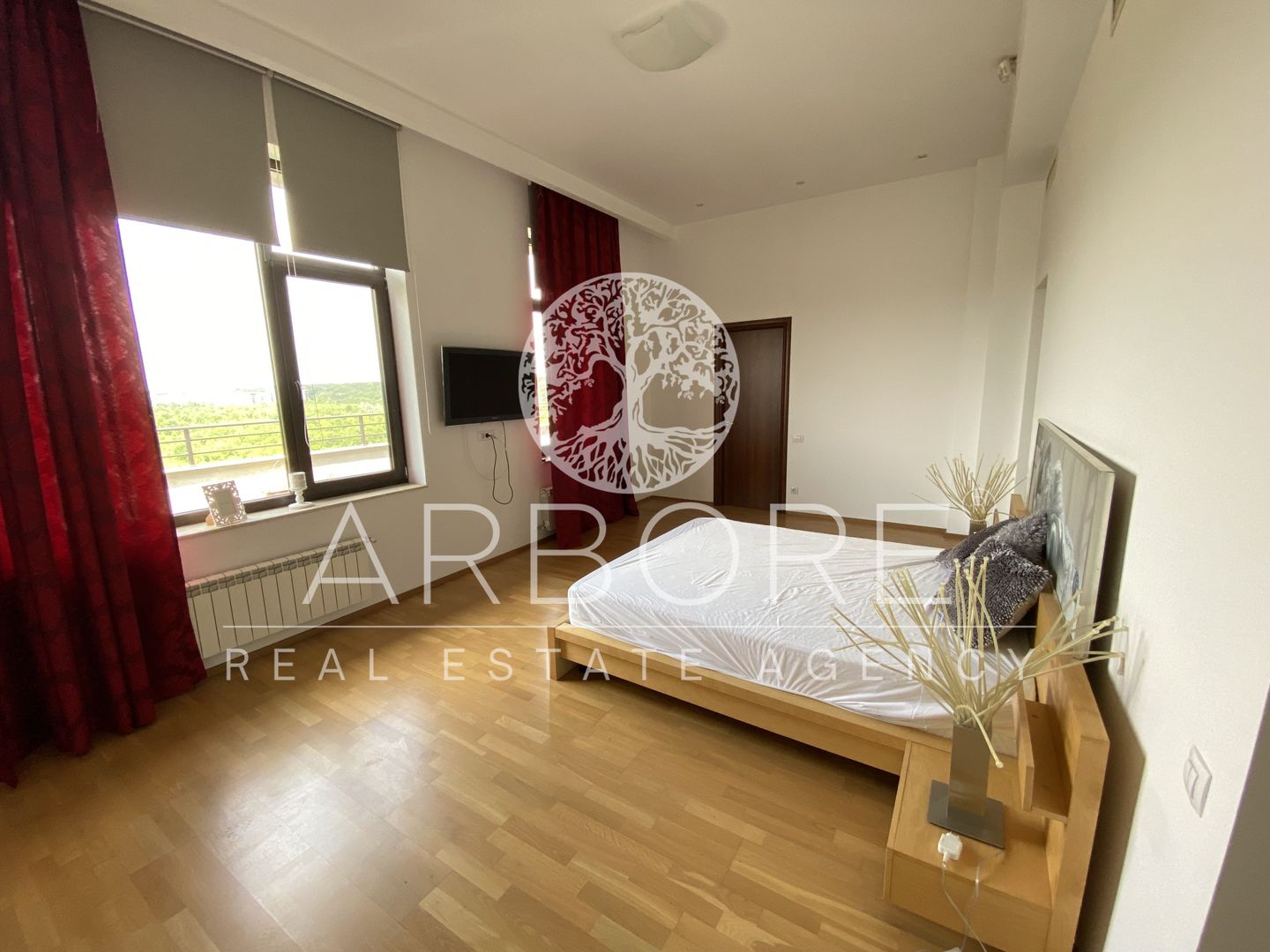 Penthouse 5 camere 250 mp lângă Ambasada SUA , zona Băneasa București - Poză 12