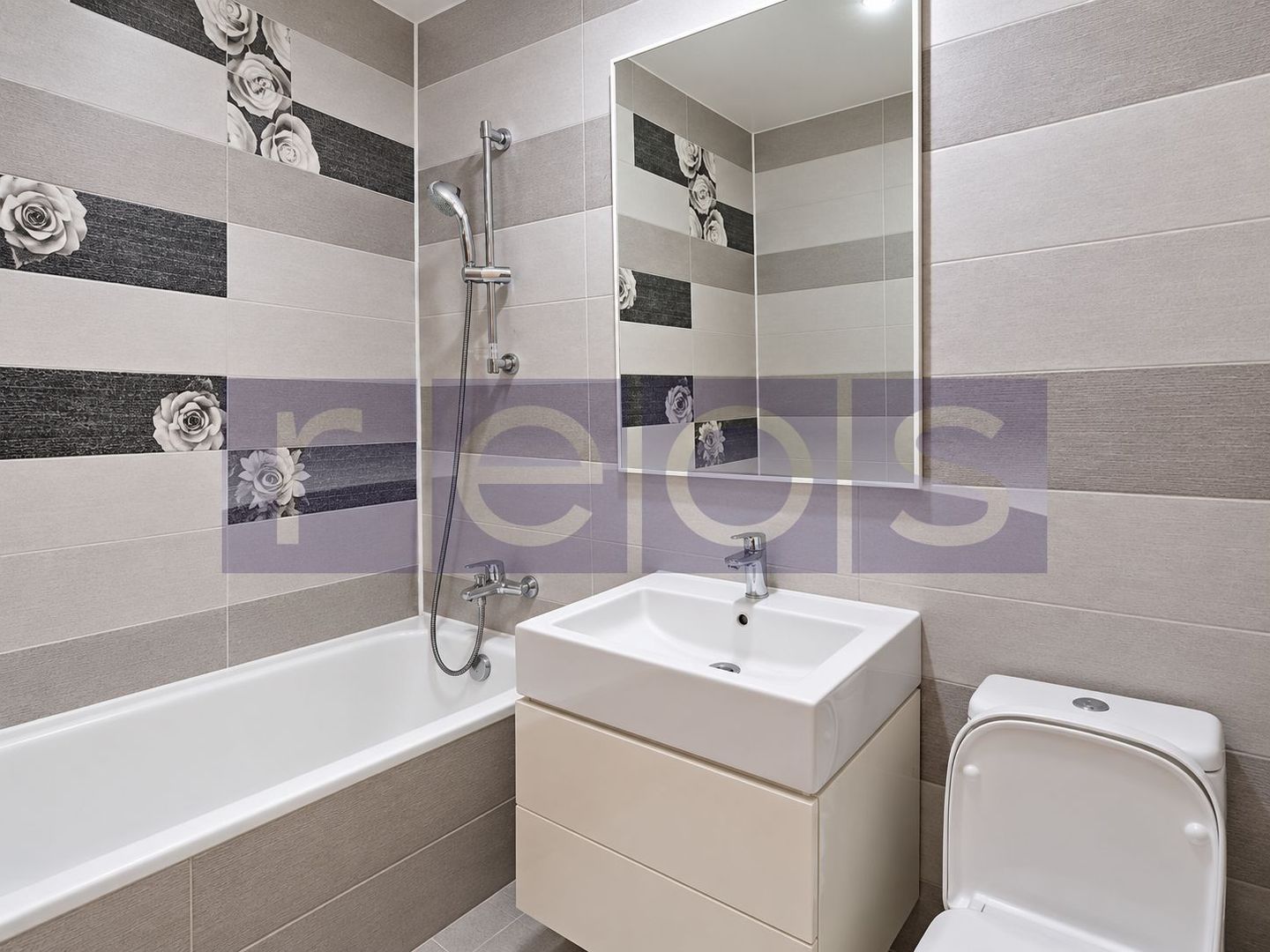 APARTAMENT 4 CAMERE | DECOMANDAT | 2 BAI | BLOC REABILITAT | PARCUL HERASTRAU - Poză 8